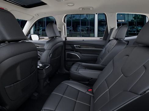 New 2025 Kia Telluride EX w/ EX Captain's Chair Package image 18