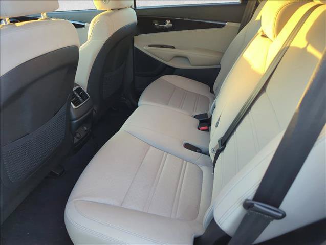 Used 2020 Kia Sorento S FWD image 8
