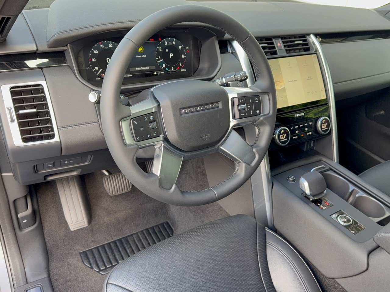 New 2026 Land Rover Discovery S AWD/4WD image 4