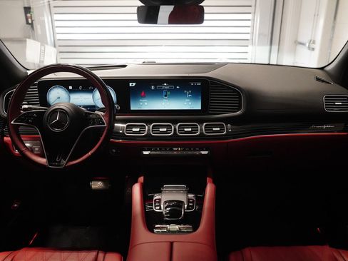 New 2026 Mercedes-Benz Maybach GLS 600 4MATIC image 18