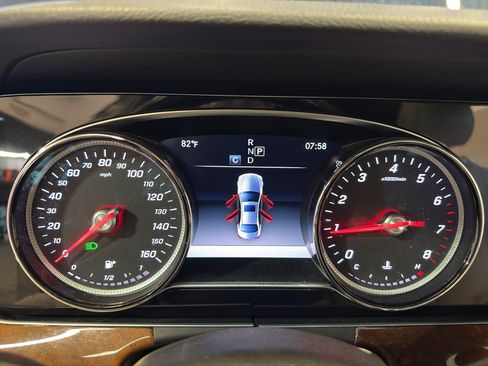 Used 2017 Mercedes-Benz E 300 4MATIC image 18