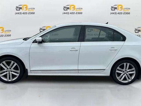 Used 2017 Volkswagen Jetta SEL FWD image 8