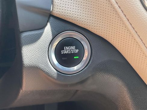 Used 2024 Chevrolet Equinox Premier AWD/4WD image 26