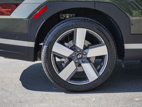 Used 2025 Hyundai Santa Fe Limited FWD image 8