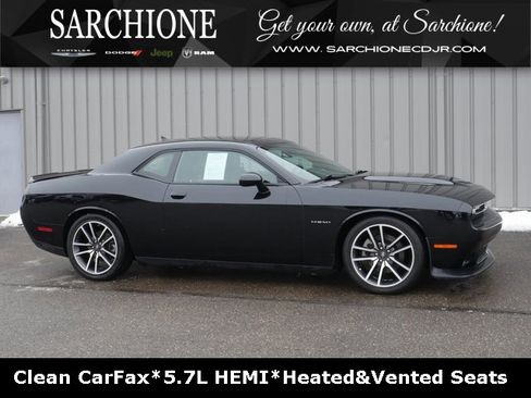 Used 2022 Dodge Challenger R/T w/ Plus Package image 1