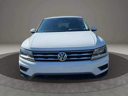 Used 2021 Volkswagen Tiguan S FWD image 2