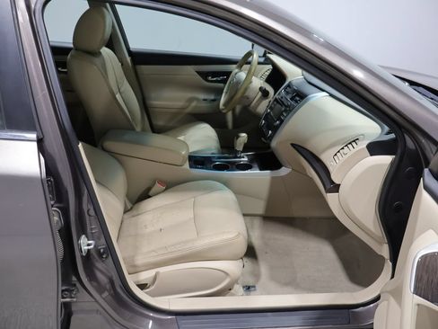 Used 2014 Nissan Altima 2.5 SL w/ Moonroof Package FWD image 24