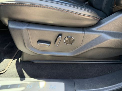 Certified 2022 Ford F450 Platinum AWD/4WD image 14