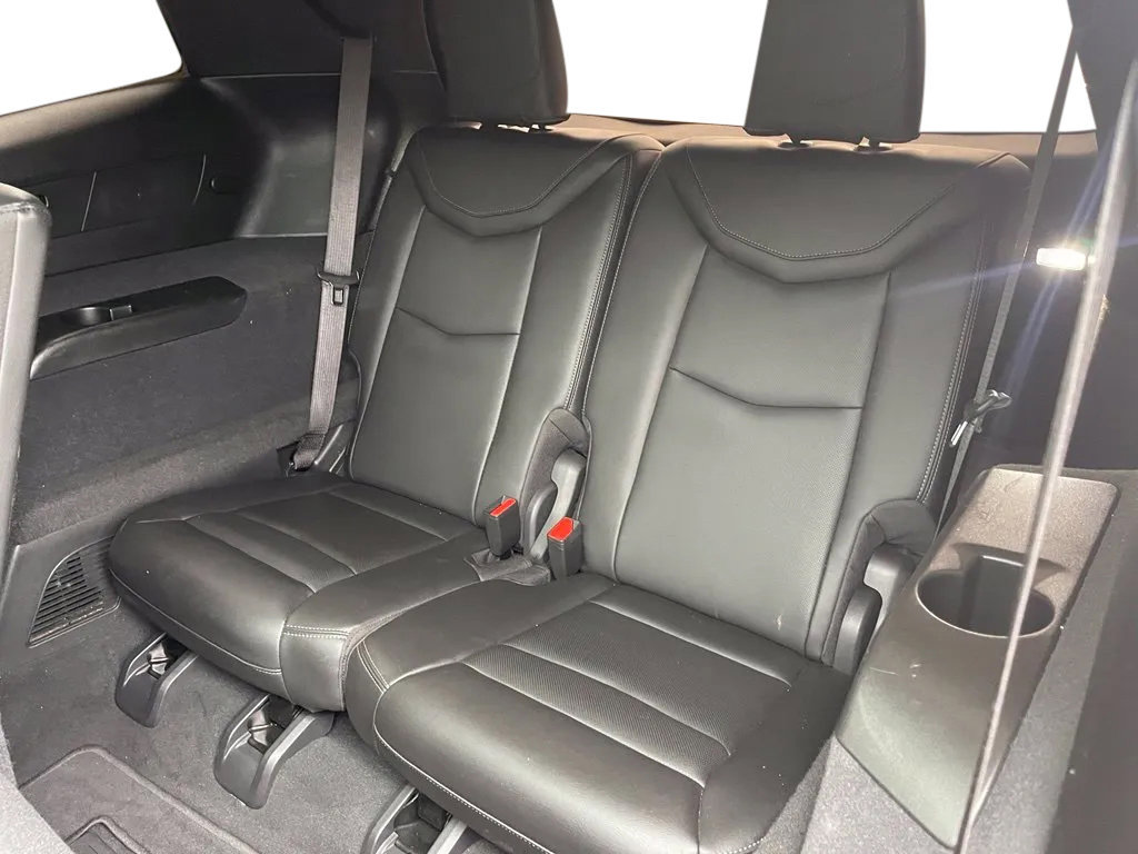 Used 2023 Cadillac XT6 Premium Luxury FWD image 18