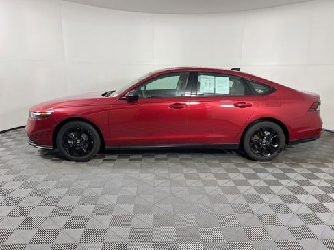 Used 2025 Honda Accord SE image 2