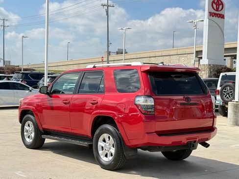 Used 2016 Toyota 4Runner SR5 Premium image 8