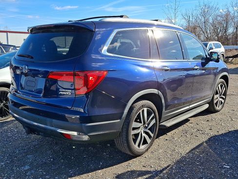 Used 2017 Honda Pilot Touring image 4