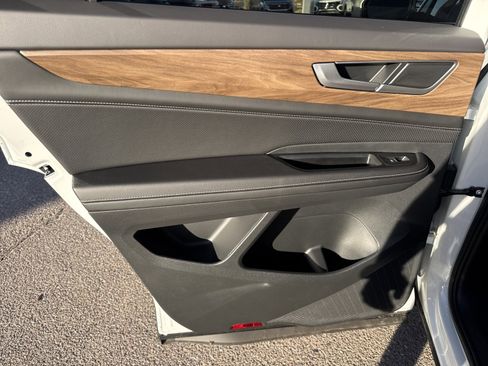 New 2026 Volkswagen Atlas SE image 19