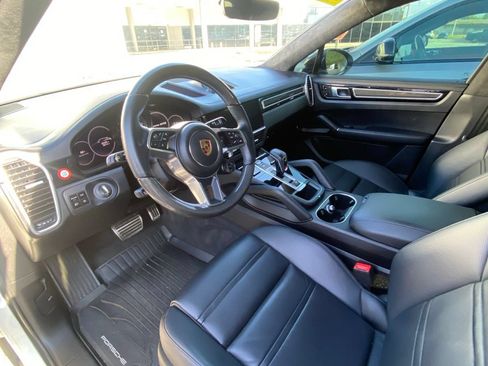 Used 2021 Porsche Cayenne GTS AWD/4WD image 8