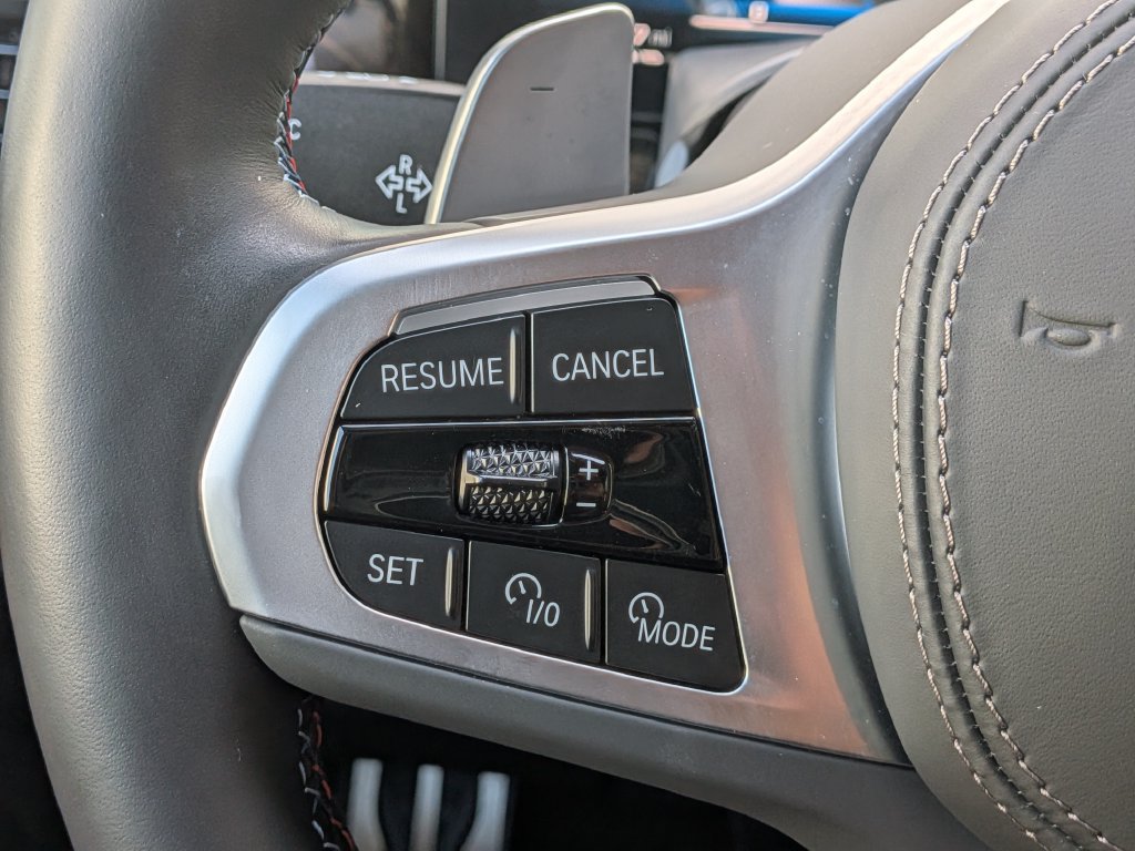 Used 2025 BMW X7 M60i AWD/4WD image 28
