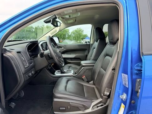 Certified 2022 Chevrolet Colorado LT w/ Luxury Package AWD/4WD image 7