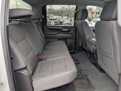 Used 2024 Chevrolet Silverado 3500 LT image 13