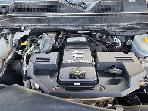 Used 2019 RAM 3500 Big Horn image 30