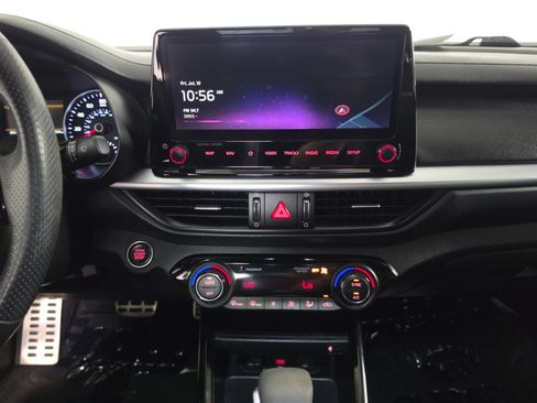 Used 2023 Kia Forte GT-Line w/ GT-Line Premium Package FWD image 27