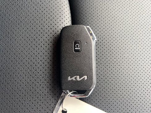 Certified 2023 Kia Sportage EX image 24