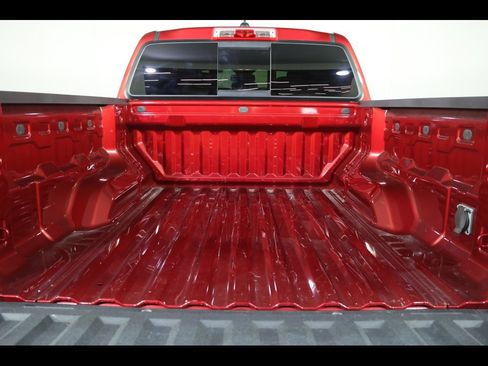 Used 2024 Chevrolet Colorado Z71 w/ Z71 Convenience Package 2 image 19