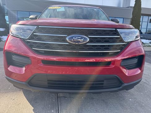 Certified 2022 Ford Explorer XLT image 12