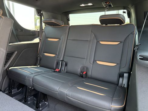 Used 2022 GMC Yukon AT4 AWD/4WD image 41