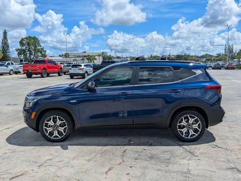 Certified 2023 Kia Seltos EX AWD/4WD image 5