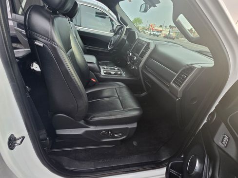 Used 2019 Ford Expedition XLT w/ Equipment Group 202A image 39