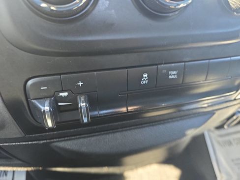 Used 2017 RAM 1500 ST w/ SXT Appearance Group image 35