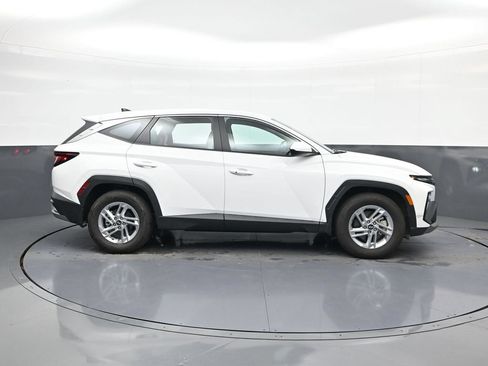 Used 2026 Hyundai Tucson SE FWD image 11