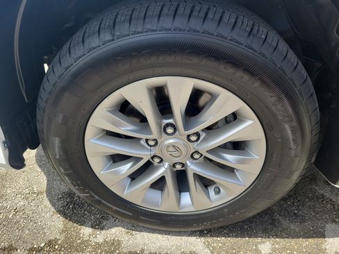 Used 2023 Lexus GX 460 Premium w/ Premium Package AWD/4WD image 7