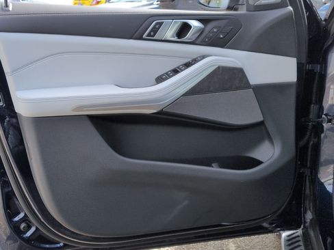 Used 2026 BMW X5 xDrive40i w/ Premium Package image 14