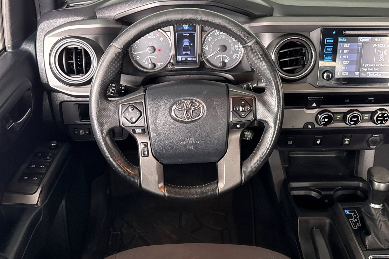 Used 2017 Toyota Tacoma SR5 RWD image 31