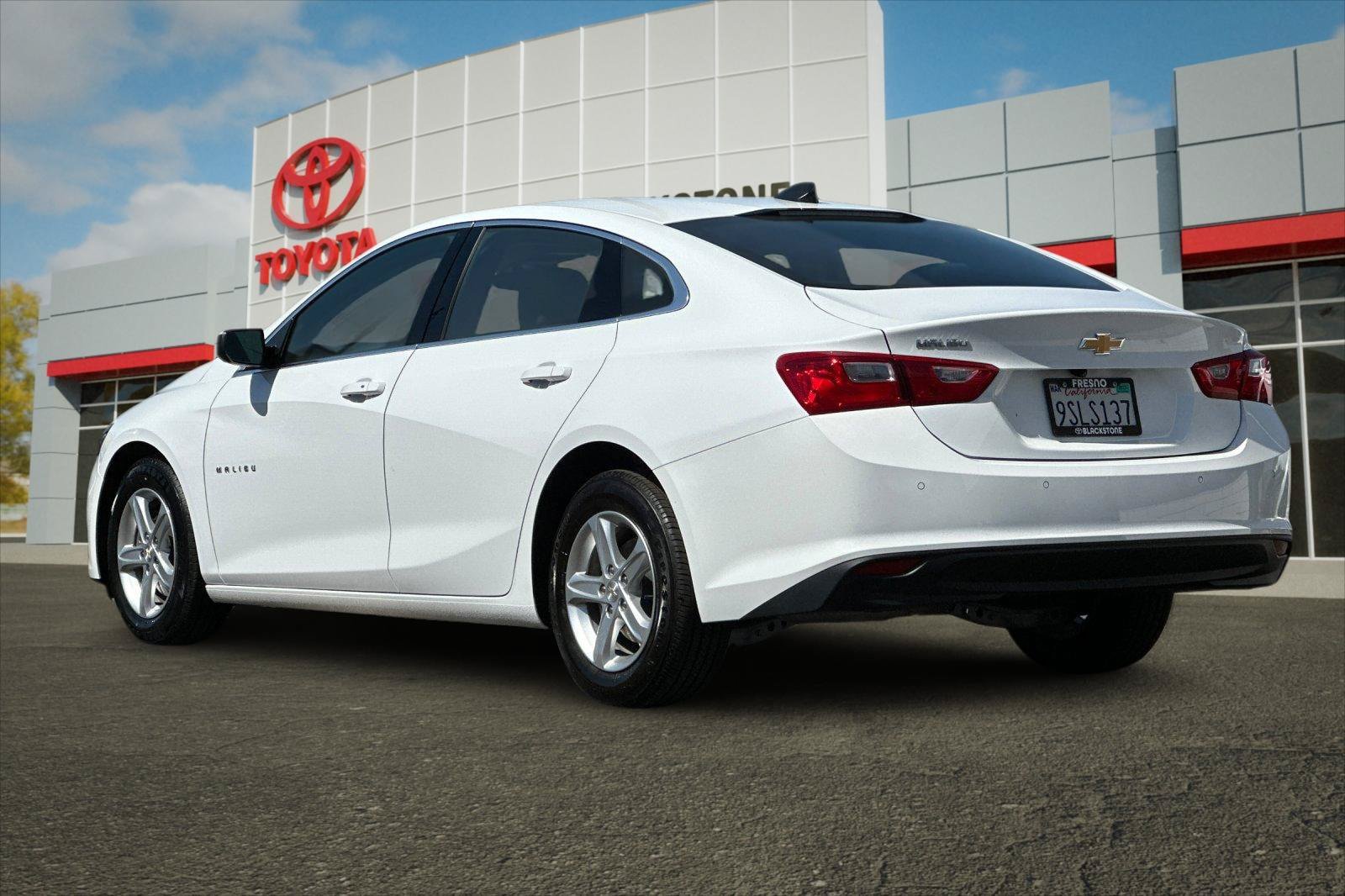 Used 2024 Chevrolet Malibu LS w/ Driver Confidence Package FWD image 5