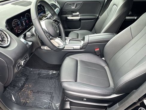 Certified 2025 Mercedes-Benz GLB 250 image 10