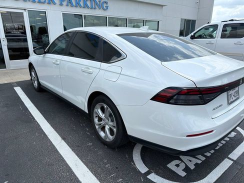 Used 2023 Honda Accord LX image 6