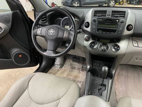 Used 2011 Toyota RAV4 Limited w/ Limited Extra Value Pkg AWD/4WD image 20