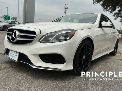 Used 2016 Mercedes-Benz E 350 Sedan image 4