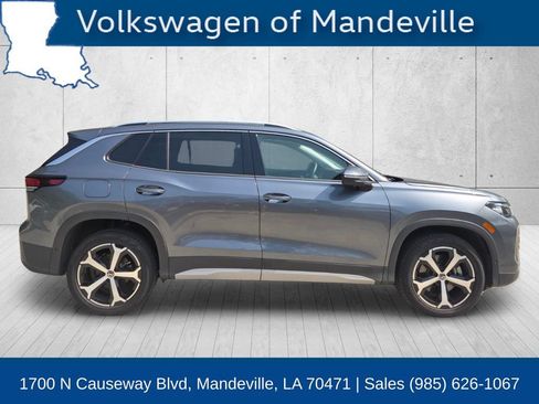 Used 2026 Volkswagen Tiguan SE AWD/4WD image 6