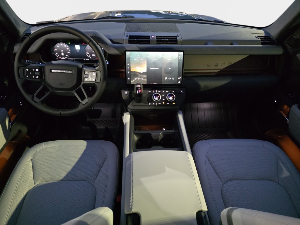 New 2026 Land Rover Defender 110 S AWD/4WD image 9