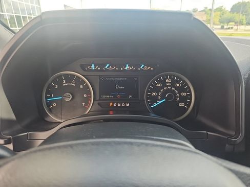 Used 2018 Ford F150 XLT w/ Equipment Group 302A Luxury AWD/4WD image 14