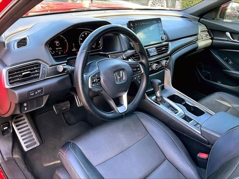 Used 2019 Honda Accord Sport image 18