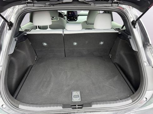 Used 2023 Toyota Corolla SE FWD image 6