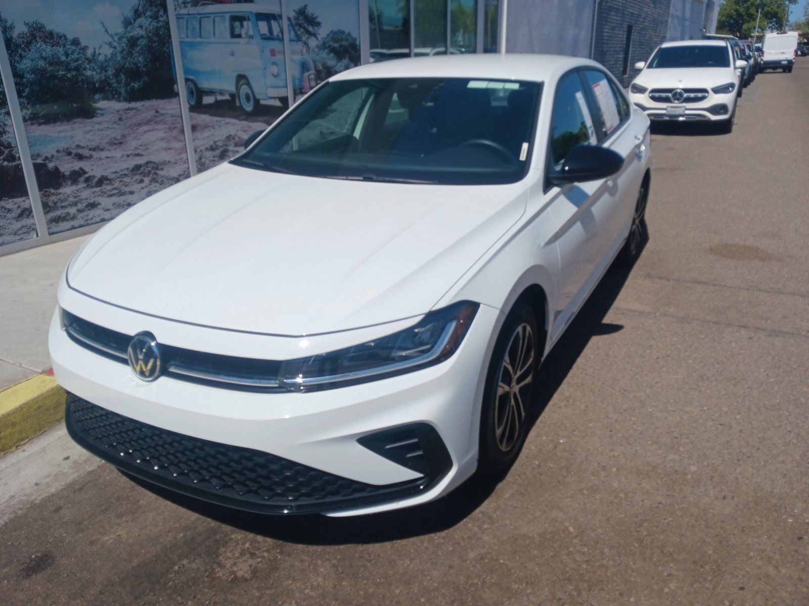 Used 2025 Volkswagen Jetta Sport FWD image 2