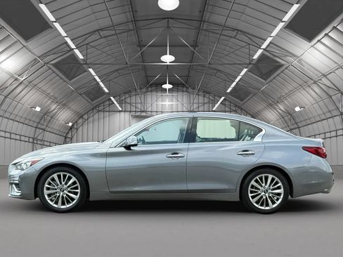 Used 2021 INFINITI Q50 Luxe RWD image 4