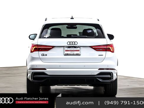 New 2025 Audi Q3 2.0T Premium image 3