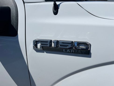 Used 2018 Ford F150 Lariat w/ Equipment Group 502A Luxury AWD/4WD image 6