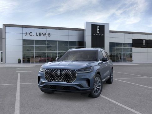 New 2026 Lincoln Aviator Reserve RWD image 3