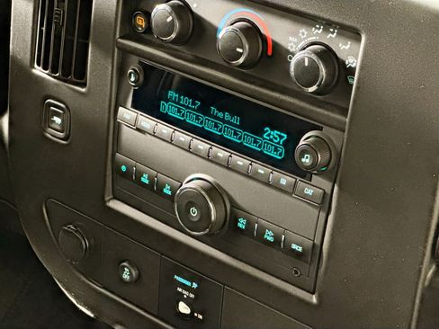 Used 2024 GMC Savana 2500 Work Van w/ Driver Convenience Package image 27